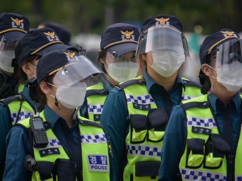 Stabbing sparks debate in South Korea over passive policing and female officers Stabbing sparks debate in South Korea over passive policing and female officers