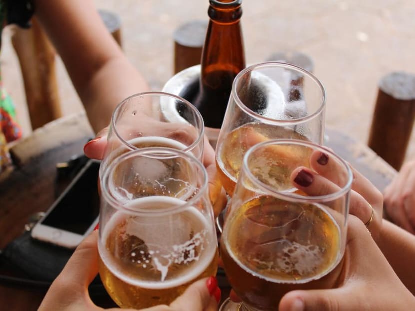 Man fined S$5,000 for drunkenly assaulting friend after she rejected his advances Man fined S$5,000 for drunkenly assaulting friend after she rejected his advances