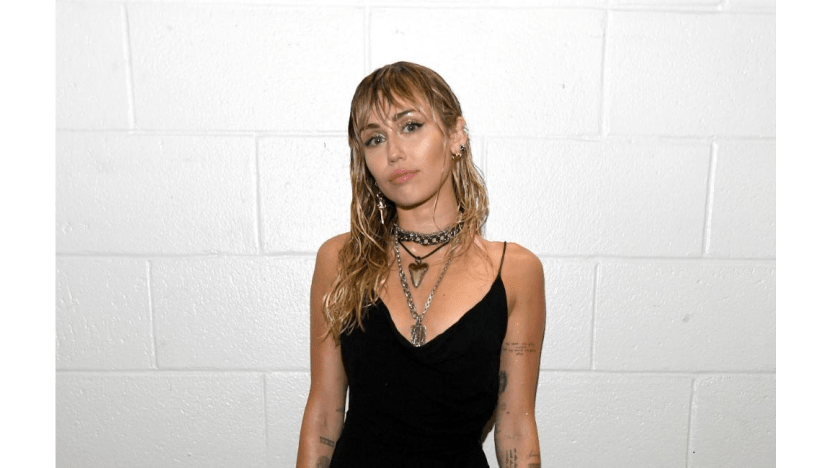 Miley Cyrus reveals 'unconditional love' in candid post Miley Cyrus reveals 'unconditional love' in candid post