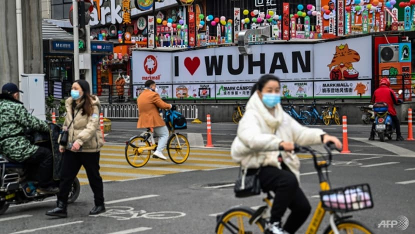 Bustling Wuhan markets celebrate Chinese New Year but grief remains Bustling Wuhan markets celebrate Chinese New Year but grief remains
