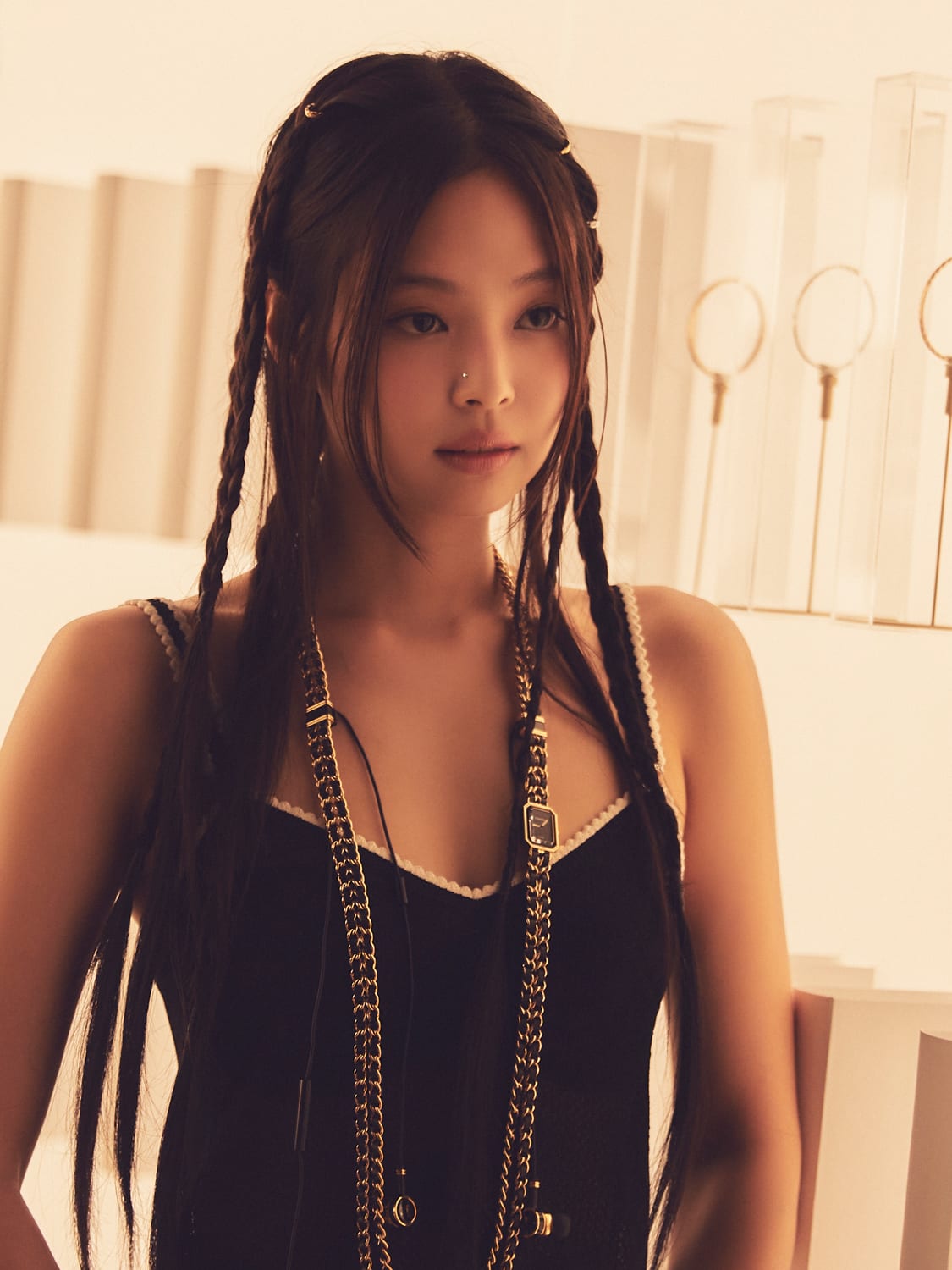 Blackpink s Jennie wears the new Chanel Premiere Sound CNA Luxury