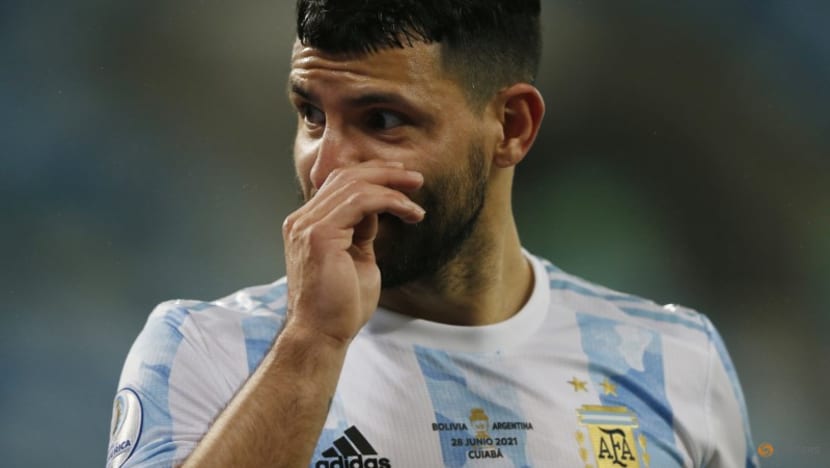 Football:
Aguero has no Barca regrets despite Messi exit Football:
Aguero has no Barca regrets despite Messi exit