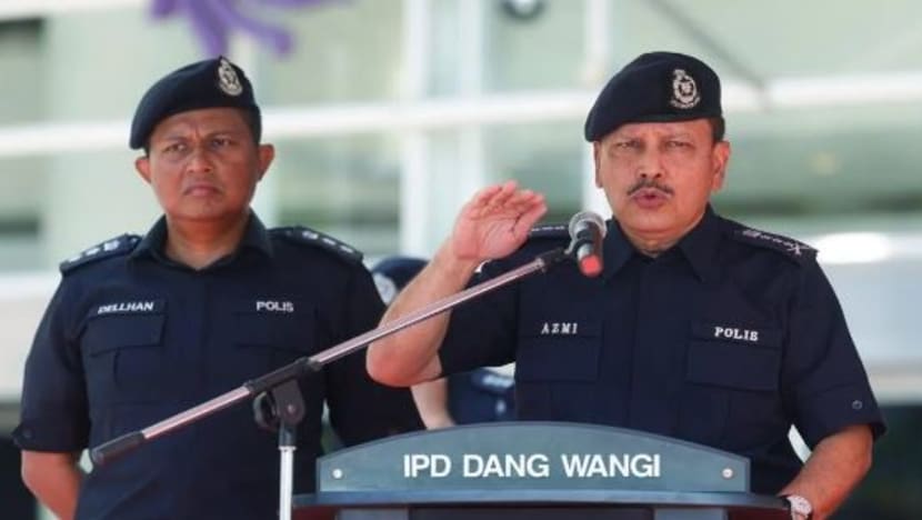 Polis M'sia selesai ambil keterangan 14 individu terkait kes buang al-Quran Polis M'sia selesai ambil keterangan 14 individu terkait kes buang al-Quran