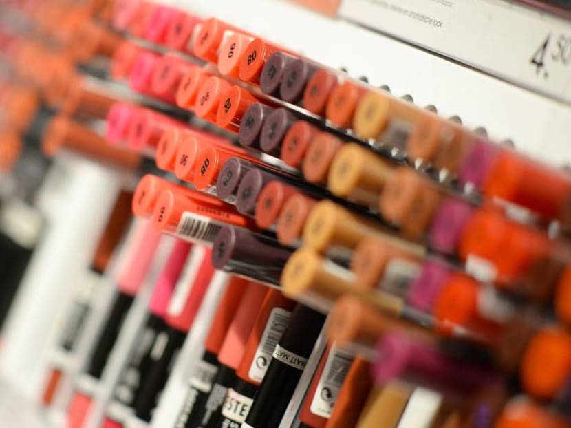 Make-up and bacteria: Ranking the dirtiest product testers at the cosmetics counter Make-up and bacteria: Ranking the dirtiest product testers at the cosmetics counter