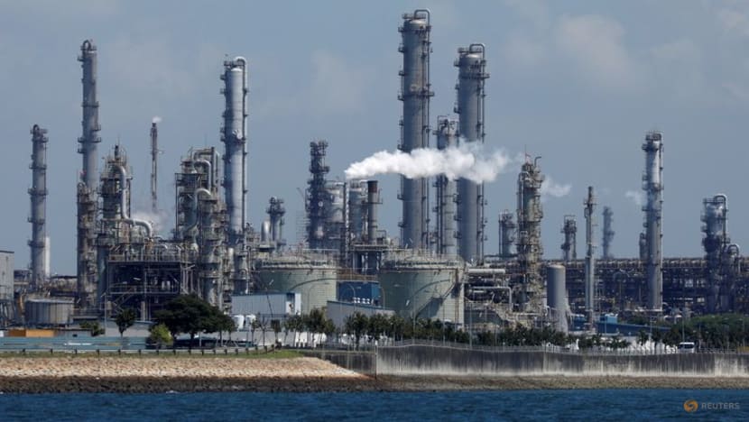 Shell ponders biofuels plant to meet rising Asian aviation demand Shell ponders biofuels plant to meet rising Asian aviation demand