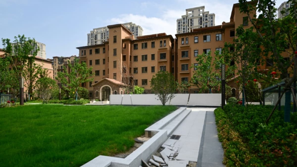 ‘Hang on to cash’: China’s would-be homebuyers opt to wait out housing downturn