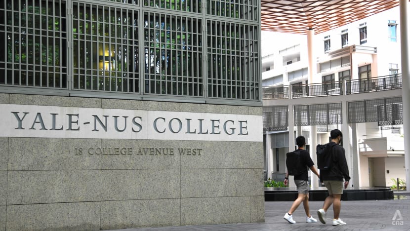Yale-NUS and University Scholars Programme to be combined into one new college from 2022 Yale-NUS and University Scholars Programme to be combined into one new college from 2022