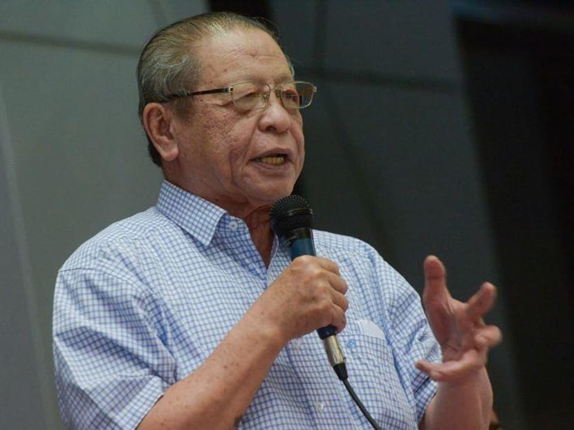 Former prime minister Najib Razak should use Parliament as his platform on Monday to give his account of the myriad controversies related to 1MDB, said Iskandar Puteri MP Lim Kit Siang (pictured).