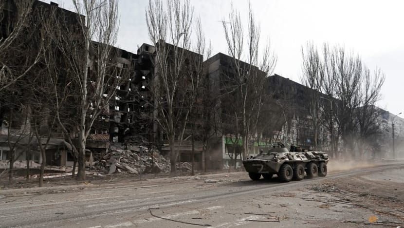 Red Cross teams on way to Mariupol, but without aid Red Cross teams on way to Mariupol, but without aid