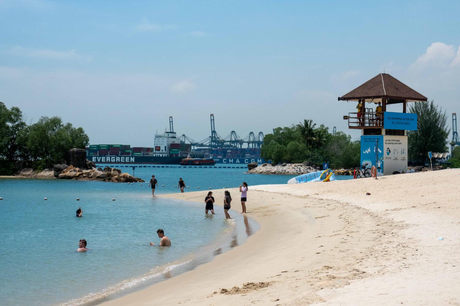 Beachgoers at Siloso Beach on Feb 17, 2022. <span style="background-color:var(--c-body-bg); color:var(--c-text); font-family:var(--ff-text-body); font-size:var(--fs-text-body)">Latest figures released on July 14 showed that Singapore logged 1.5 million visitor arrivals in the first half of the year, nearly 12 times more compared to the same period in 2021.</span><br />
Beachgoers at Siloso Beach on Feb 17, 2022. <span style="background-color:var(--c-body-bg); color:var(--c-text); font-family:var(--ff-text-body); font-size:var(--fs-text-body)">Latest figures released on July 14 showed that Singapore logged 1.5 million visitor arrivals in the first half of the year, nearly 12 times more compared to the same period in 2021.</span><br />
