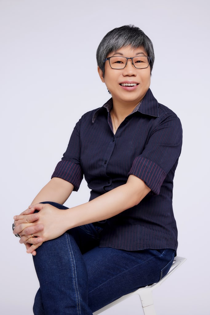 Vivian Chew- Executive Research Writer (English Entertainment Productions) Vivian Chew- Executive Research Writer (English Entertainment Productions)