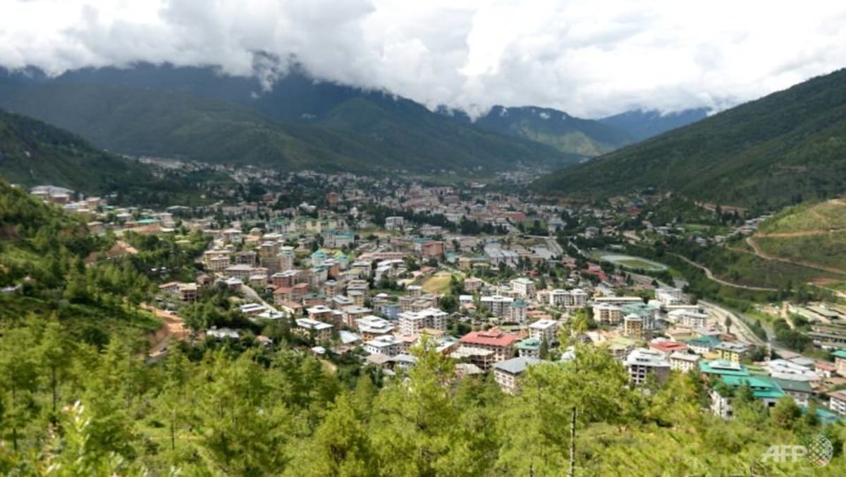 Wisatawan lanjut usia asal Amerika adalah kasus COVID-19 pertama di Bhutan, yang memicu pembatasan perjalanan