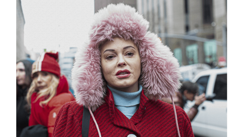 Rose McGowan Thinks She Is "Too Old" To Use Tinder Rose McGowan Thinks She Is "Too Old" To Use Tinder