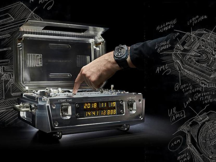 Million-dollar time machines: An atomic clock that syncs with your wristwatch 