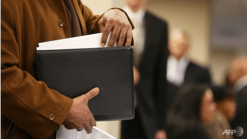 US jobless claims remain elevated amid second layoffs wave US jobless claims remain elevated amid second layoffs wave
