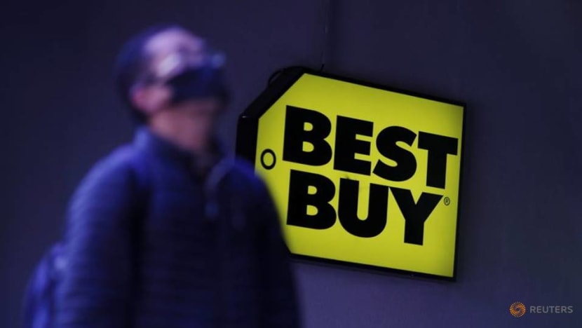 Best Buy to lay off some store workers: WSJ