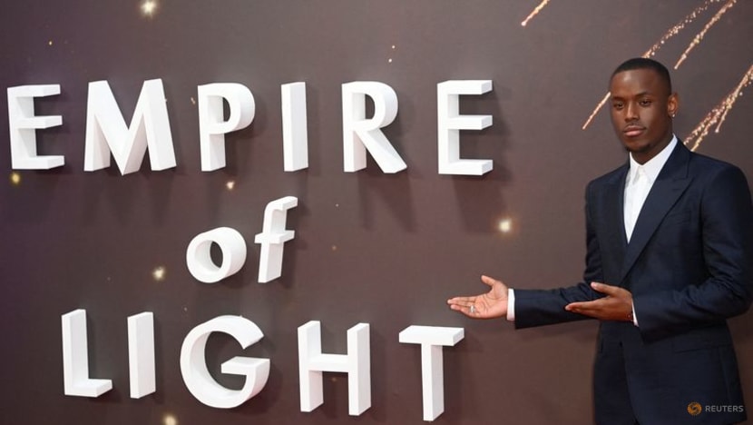 Sam Mendes' 'Empire of Light' a love letter to movies and his mother Sam Mendes' 'Empire of Light' a love letter to movies and his mother