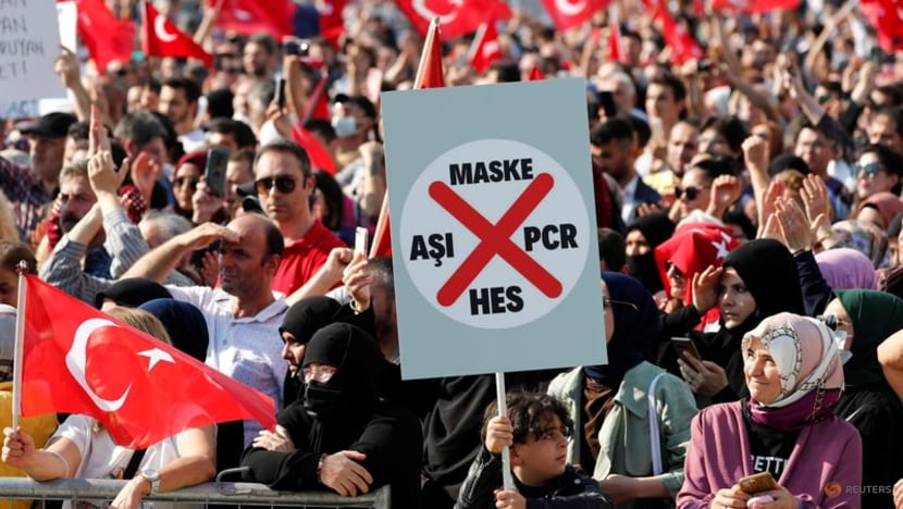 Thousands protest new Turkish COVID-19 vaccine and test rules Thousands protest new Turkish COVID-19 vaccine and test rules