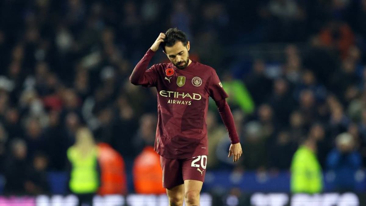 Man City suffer fourth successive loss, Wolves finally win