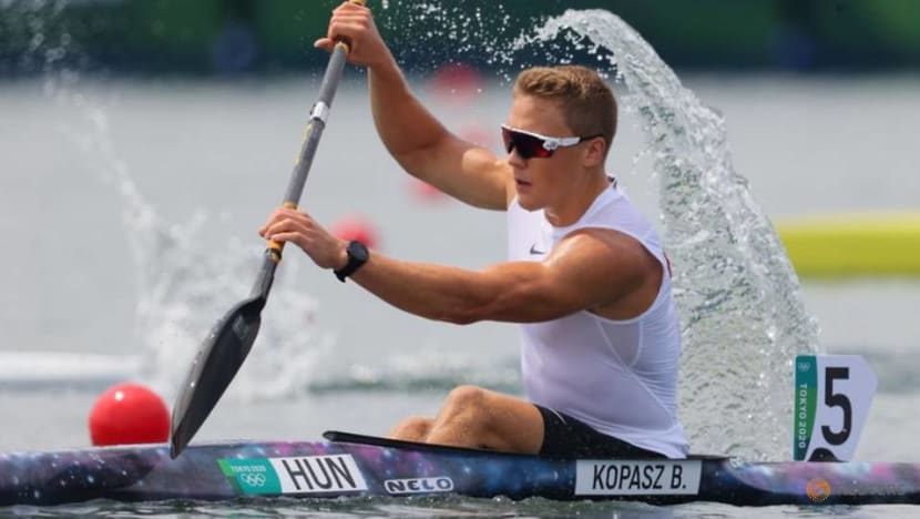 Olympics-Canoe sprint-Hungary's Kopasz wins men's kayak single 1000m gold Olympics-Canoe sprint-Hungary's Kopasz wins men's kayak single 1000m gold