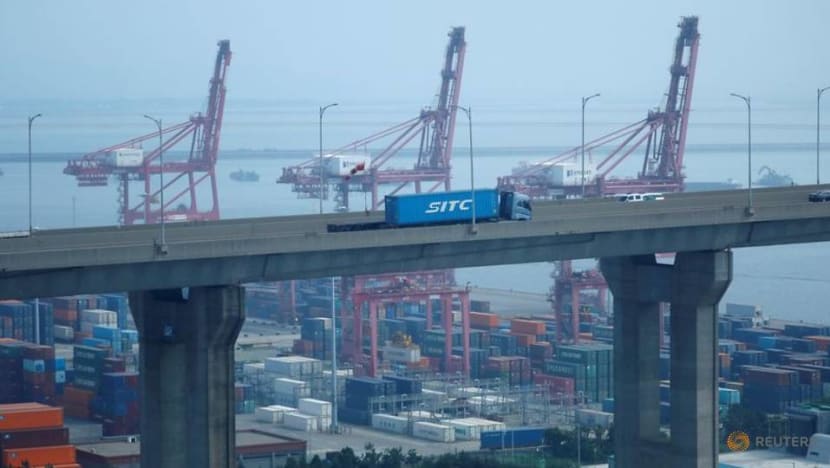South Korea May exports at full throttle, set fastest pace in 32 years South Korea May exports at full throttle, set fastest pace in 32 years