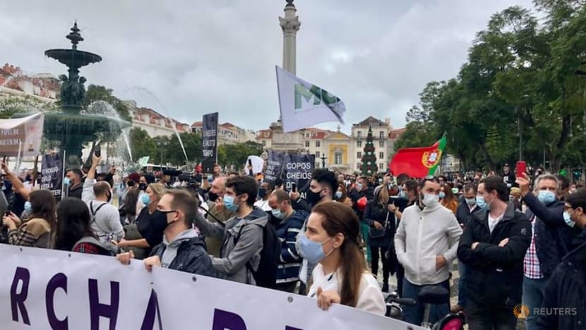 'Can't take any more': Lisbon's bar, restaurant workers protest amid COVID-19 rules 'Can't take any more': Lisbon's bar, restaurant workers protest amid COVID-19 rules