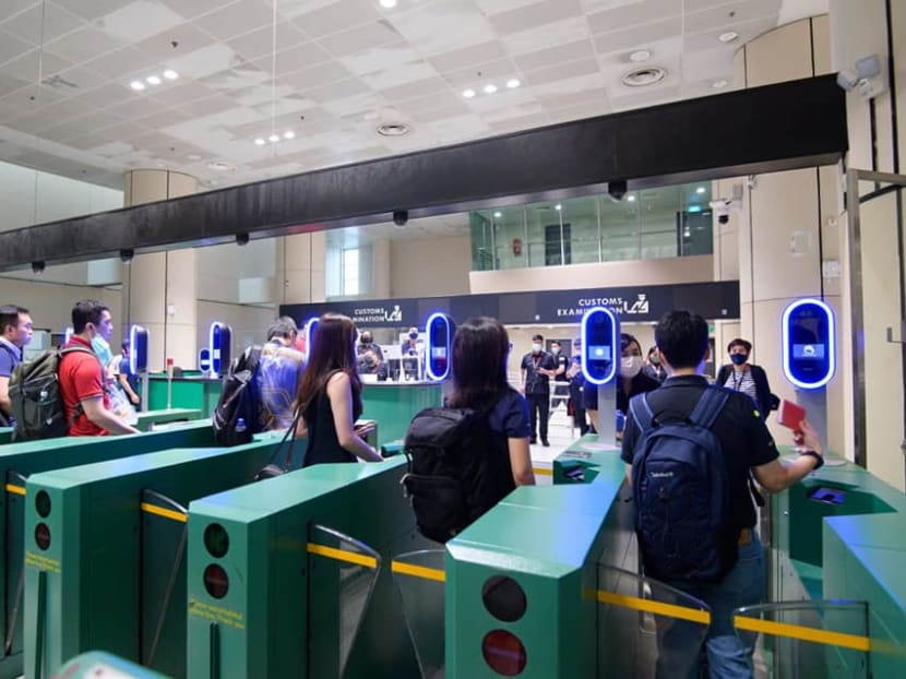 Train journeys a 'possibility' under Singapore-Malaysia VTL, 'some time' before private vehicles allowed: Gan Kim Yong Train journeys a 'possibility' under Singapore-Malaysia VTL, 'some time' before private vehicles allowed: Gan Kim Yong