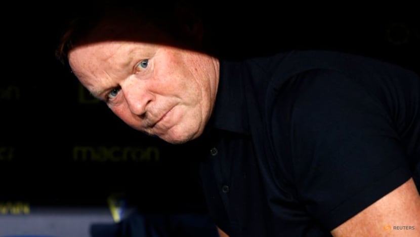 Sacking Koeman will not fix Barcelona's problems, says De Jong Sacking Koeman will not fix Barcelona's problems, says De Jong