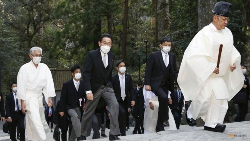 Japan's Kishida lays out new contigency plan against Omicron risk Japan's Kishida lays out new contigency plan against Omicron risk