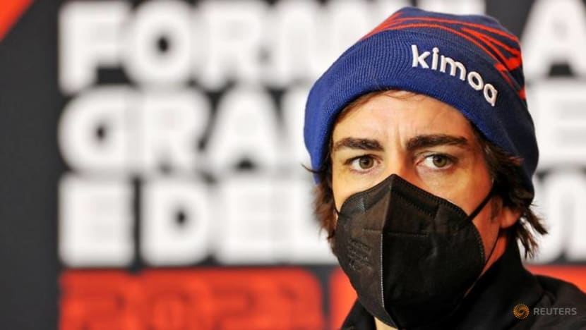 Alonso casts doubt on racing Indianapolis 500 again Alonso casts doubt on racing Indianapolis 500 again
