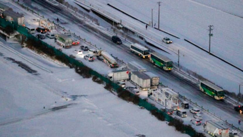 Snowstorm causes 134-car pileup along Japanese highway; one dead Snowstorm causes 134-car pileup along Japanese highway; one dead