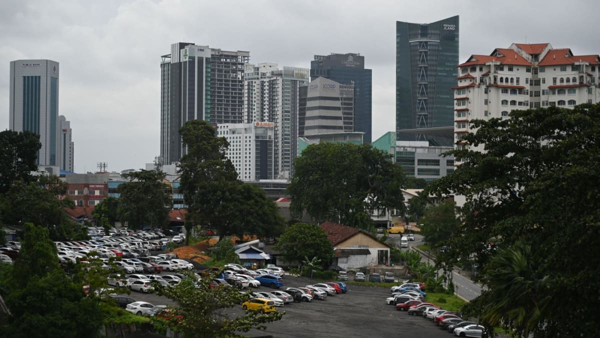Johor reverting to Saturday and Sunday weekends from Jan 1, 2025 Johor reverting to Saturday and Sunday weekends from Jan 1, 2025