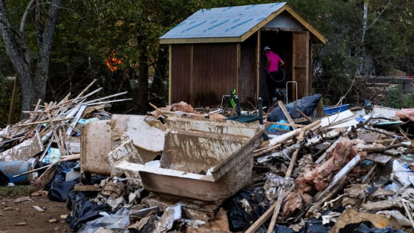 Survivors wait for aid as Trump's lies help cloud Helene response