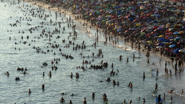 里约热内卢体感温度超过摄氏62度 写十年来新高