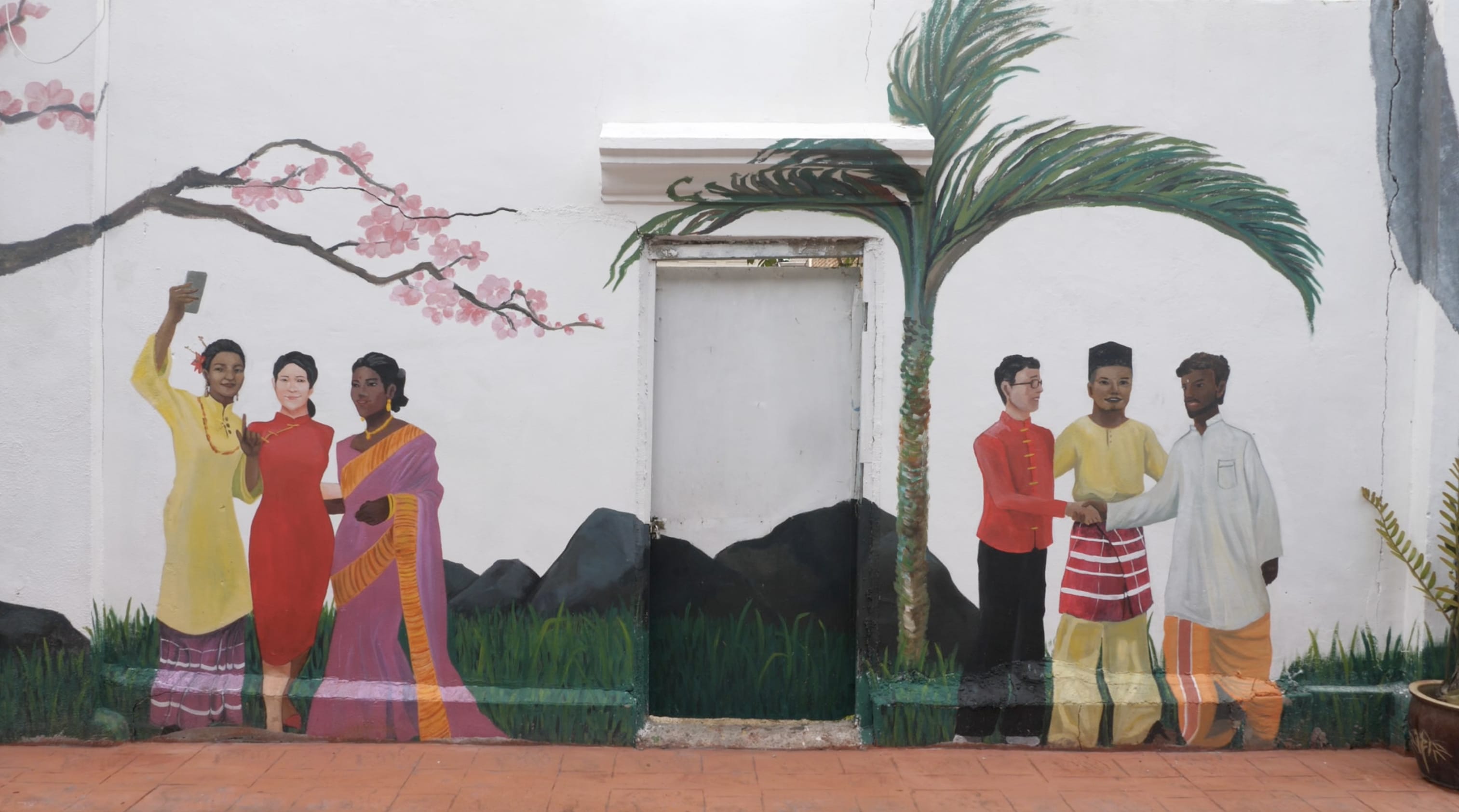 旅居马国小城涂壁画 新加坡90后艺术家体验慢活滋味 8world