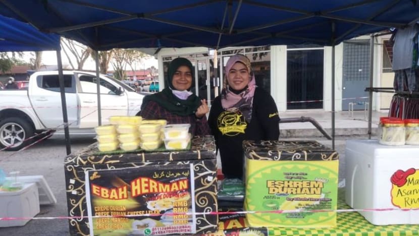 Resepi dari Facebook bantu peniaga ini jual aiskrim durian D24