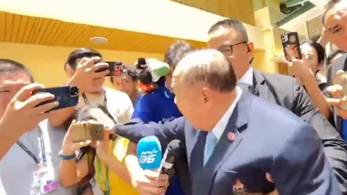 Senior Thai politician to face probe for slapping reporter Senior Thai politician to face probe for slapping reporter