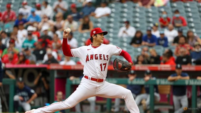 Baseball-Ohtani, 'Field of Dreams' game a hit but 2021 ends with lockout