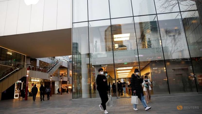 China's domestic spending slows as economy recovers from COVID-19 outbreak China's domestic spending slows as economy recovers from COVID-19 outbreak