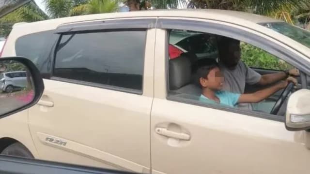 马国男子公路上教13岁男童开车 罪成或得吃牢饭