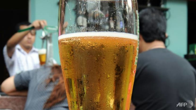 Malaysia alcohol poisoning: Methanol content was up to 50 times more than permissible amount Malaysia alcohol poisoning: Methanol content was up to 50 times more than permissible amount