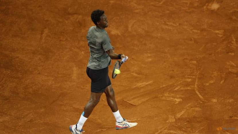 Monfils withdraws from French Open to undergo heel surgery Monfils withdraws from French Open to undergo heel surgery