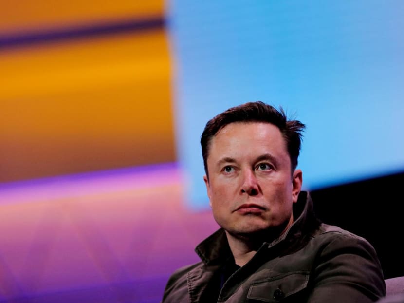 In his first meeting with all employees at Twitter on Nov 10 afternoon, Mr Musk warned that the company may lose billions of dollars next year, the Information reported. In his first meeting with all employees at Twitter on Nov 10 afternoon, Mr Musk warned that the company may lose billions of dollars next year, the Information reported.