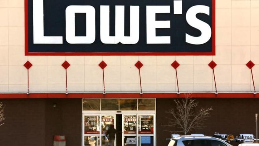 Lowe's to hire over 50,000 workers for spring home-improvement rush