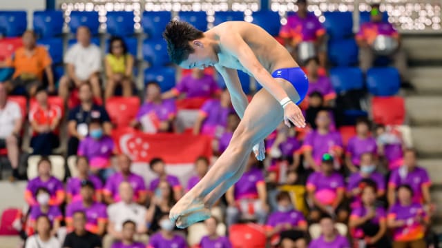 李承恩男子10米跳台决赛摘铜牌