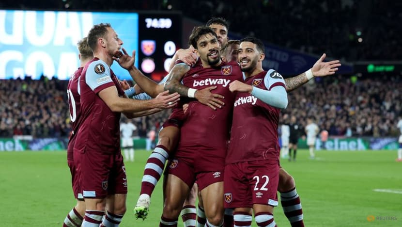 West Ham secure late win over Olympiakos Marseille beat AEK CNA