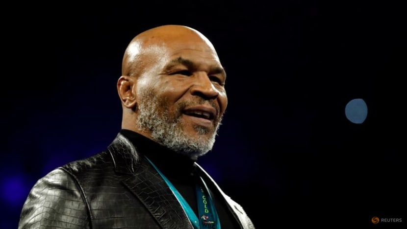 Boxing-Tyson urges Fury to fight on amid retirement rumors Boxing-Tyson urges Fury to fight on amid retirement rumors