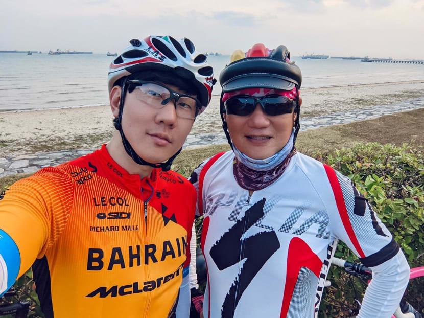 Netizens Say JJ Lin \u0026 His Dad Can Pass 