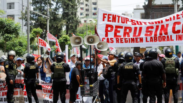 Poll shows most Peruvians believe economy worse under Boluarte - Vimarsana News