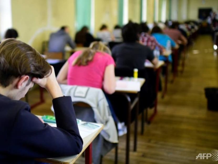 Commentary: Learning another language has benefits - just not the economic kind Commentary: Learning another language has benefits - just not the economic kind